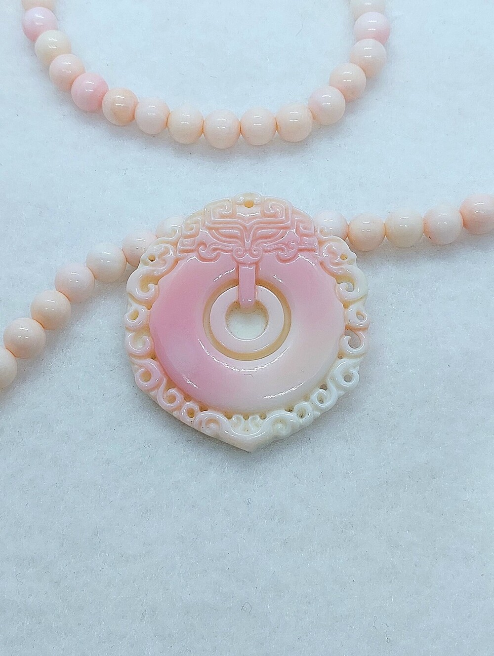 🐚 HQ Queen Conch "Natural" Handcarved Auspicious Donut Shell Pendant